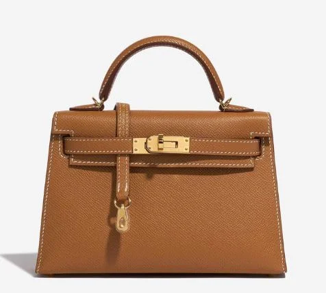 This is the Herm&egrave;s Kelly Sellier...